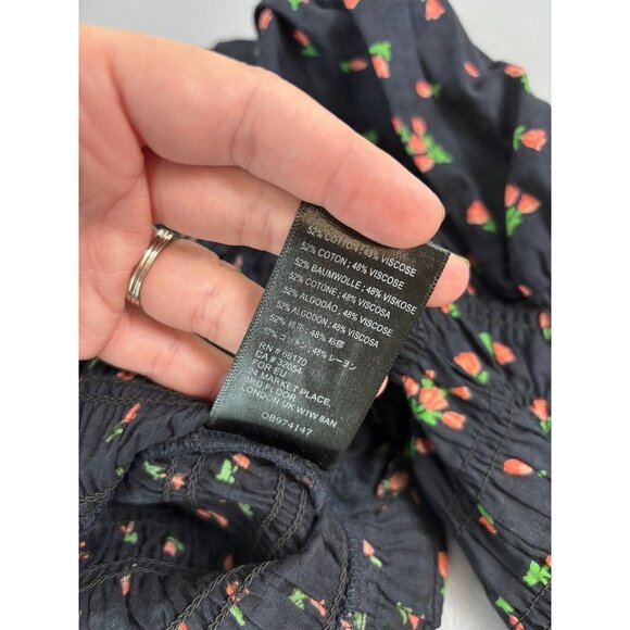 Urban Outfitters women's medium black‎ smocked puff sleeve crop top blouse - Picture 9 of 9